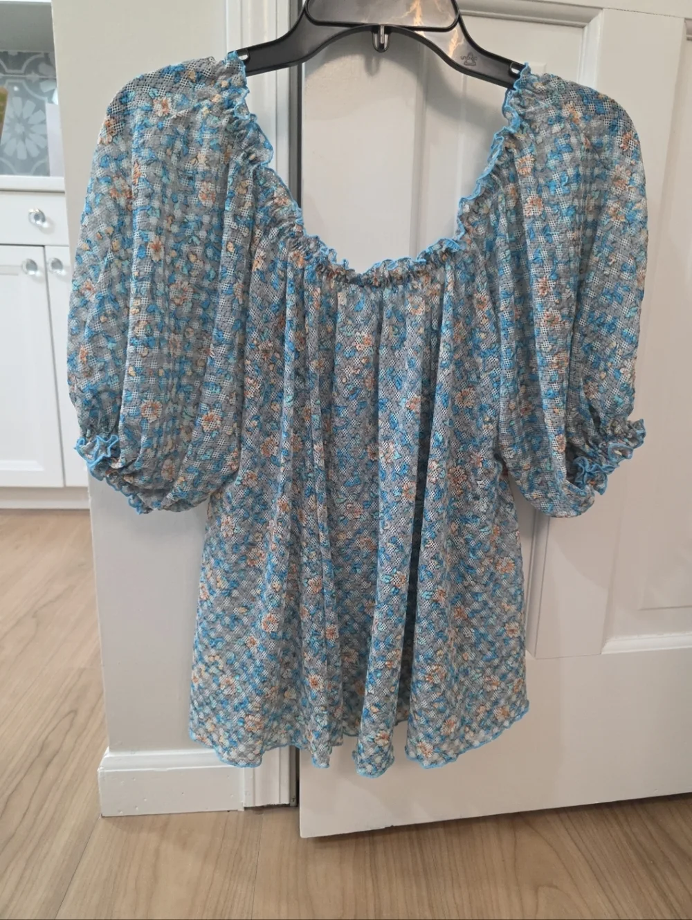 Free People Astra Peasant Top in Blue Daisy Floral Print Size Medium - Picture 6 of 6